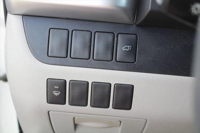 used 2015 Toyota Highlander car, priced at $12,995