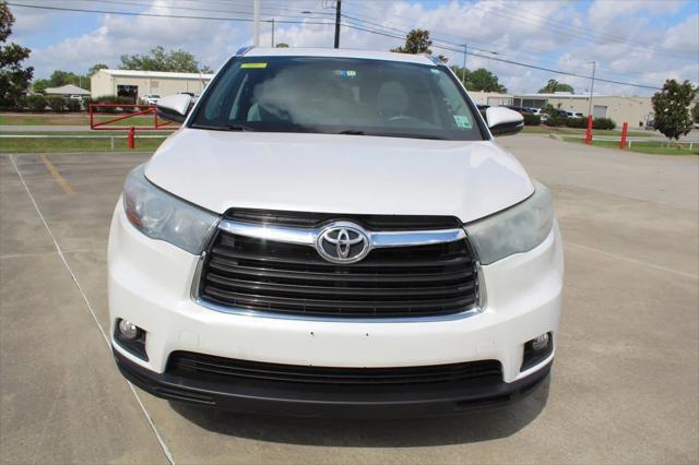 used 2015 Toyota Highlander car, priced at $12,995