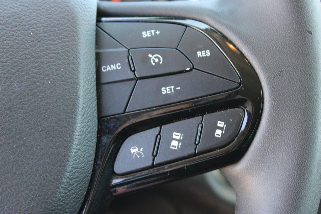 used 2023 Jeep Cherokee car, priced at $23,225