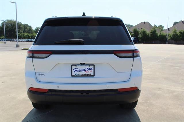 used 2023 Jeep Grand Cherokee car, priced at $29,000