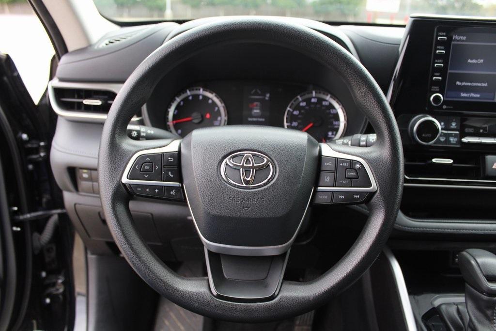 used 2022 Toyota Highlander car, priced at $29,999