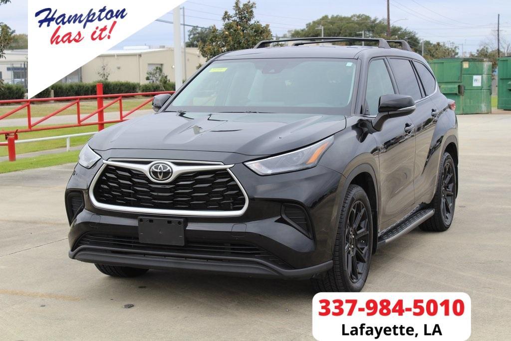 used 2022 Toyota Highlander car, priced at $29,999