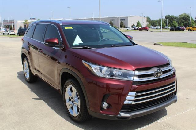 used 2018 Toyota Highlander car, priced at $27,495