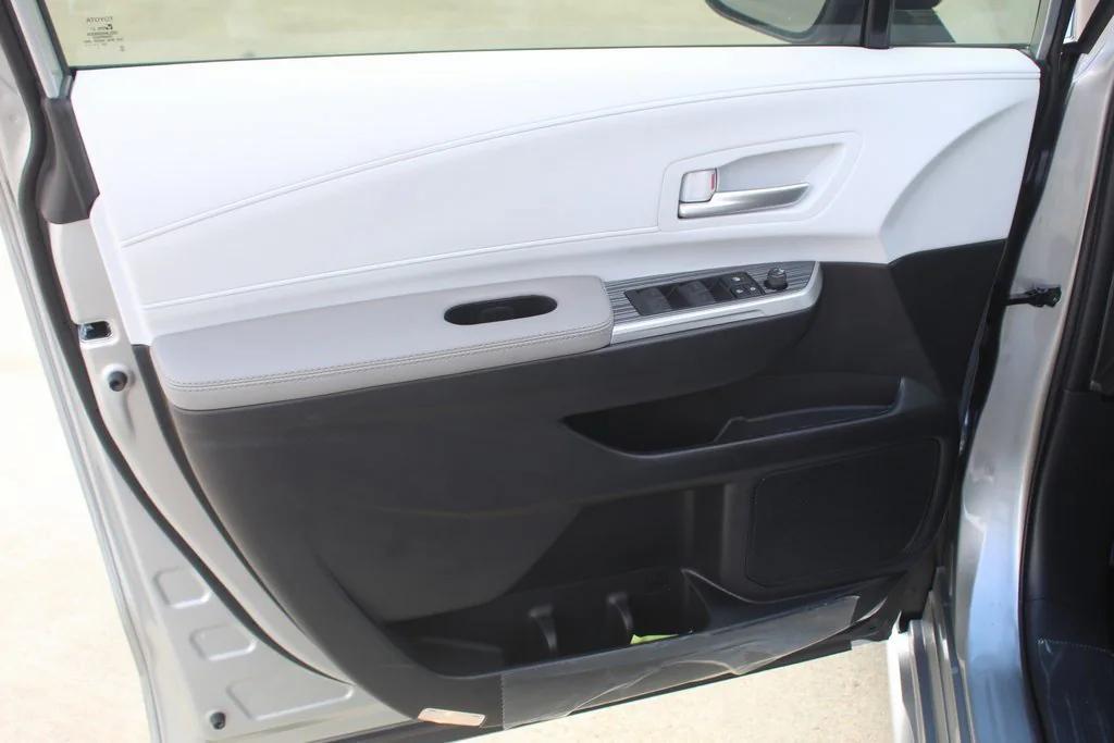 new 2025 Toyota Sienna car, priced at $46,040