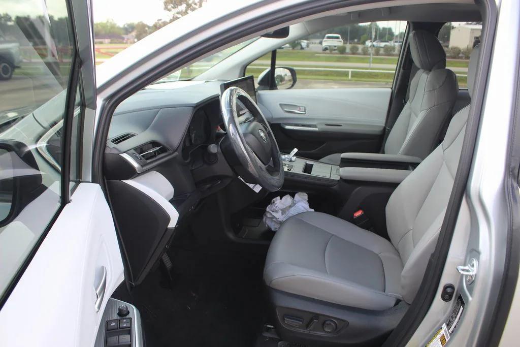new 2025 Toyota Sienna car, priced at $46,040