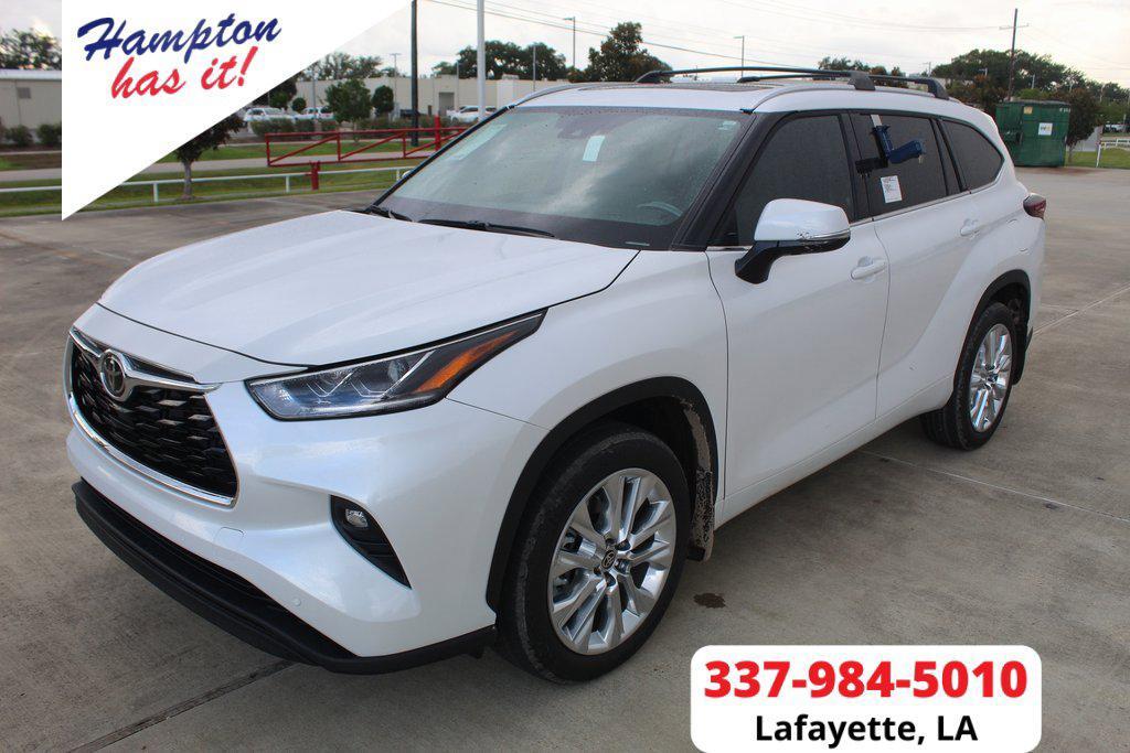 new 2025 Toyota Highlander car, priced at $51,578