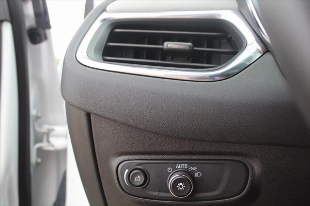 used 2024 Chevrolet Equinox car, priced at $24,950