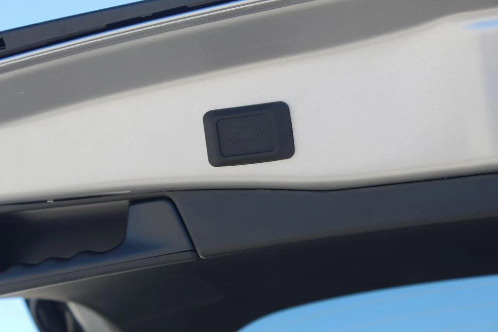 new 2025 Toyota RAV4 Hybrid car, priced at $39,648