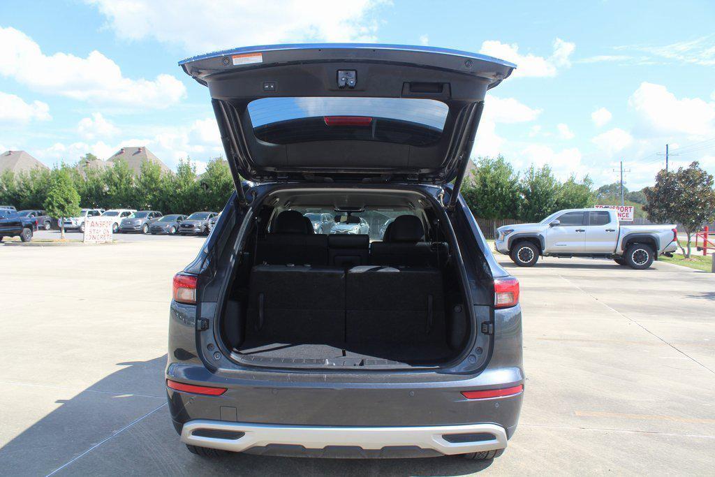 used 2024 Mitsubishi Outlander car, priced at $24,995