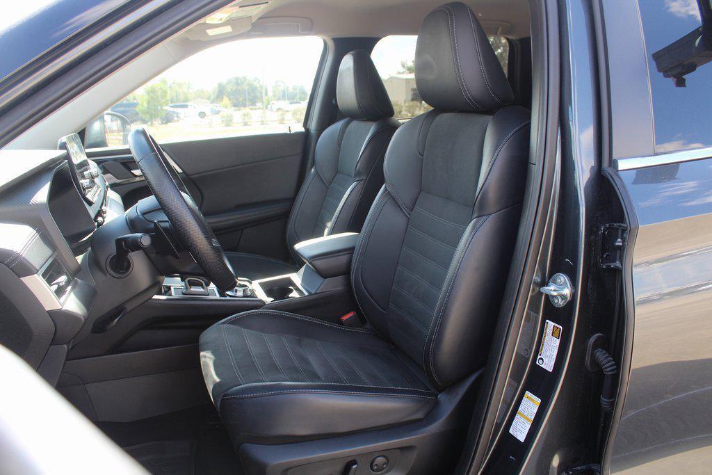 used 2024 Mitsubishi Outlander car, priced at $24,995