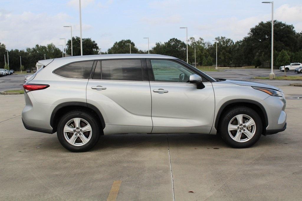 used 2022 Toyota Highlander car, priced at $28,950