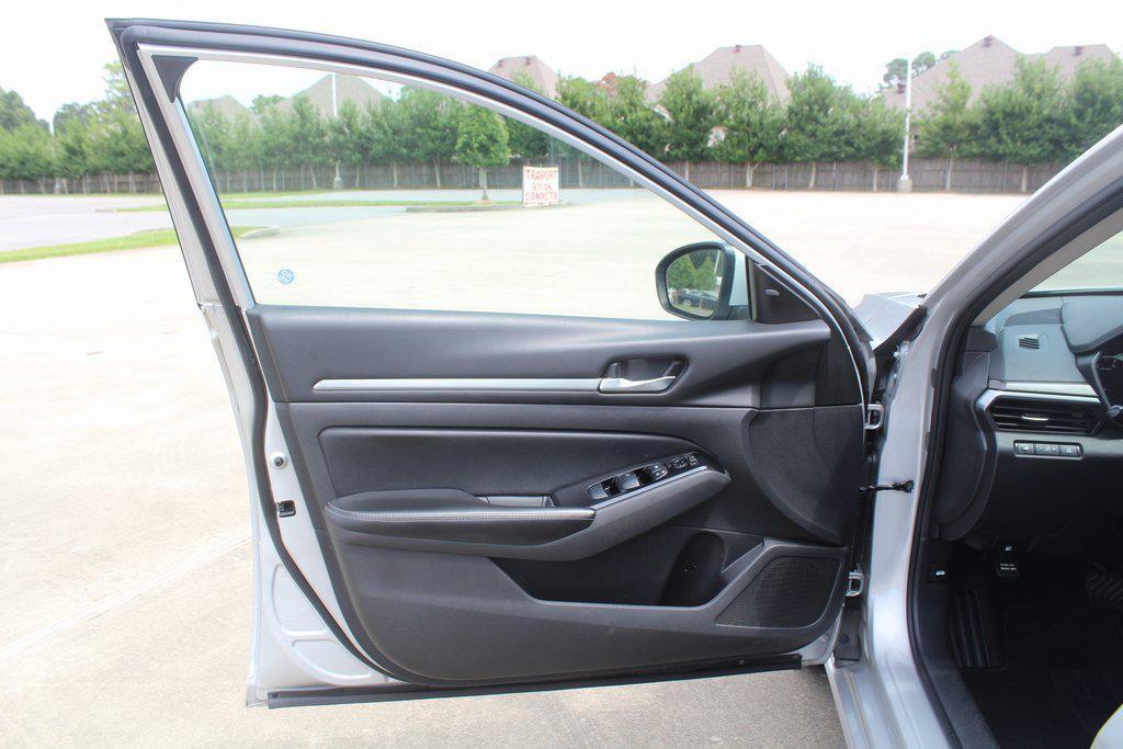 used 2023 Nissan Altima car, priced at $18,995