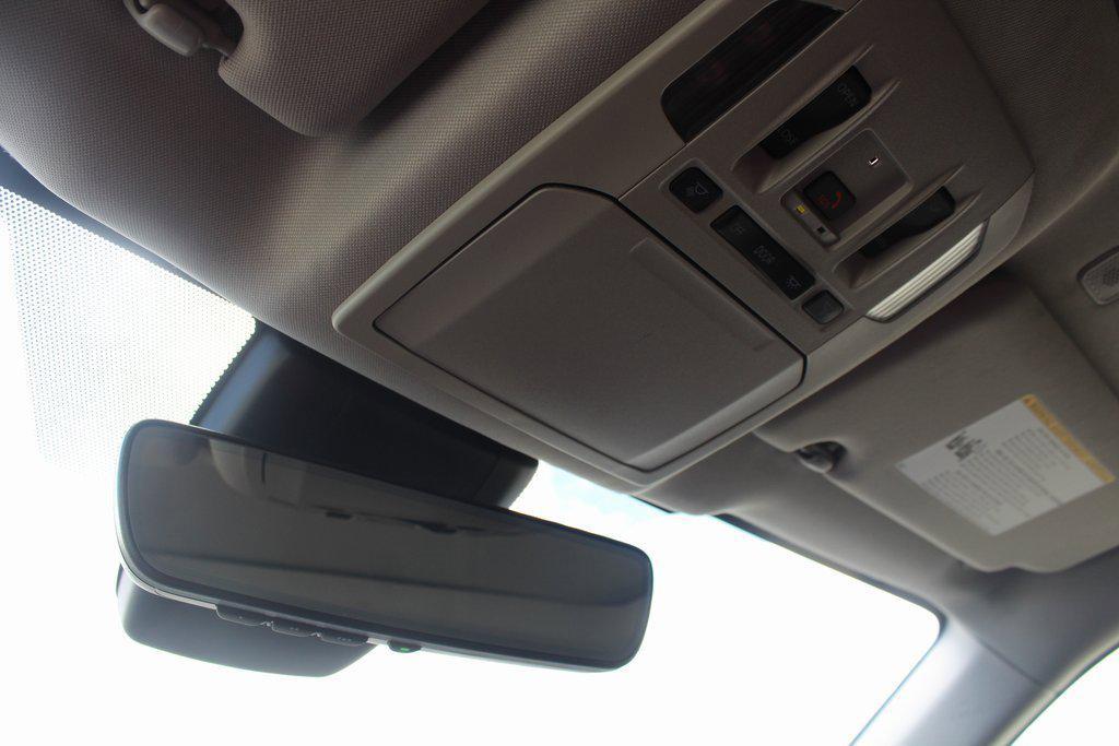 used 2024 Toyota Highlander car, priced at $37,895