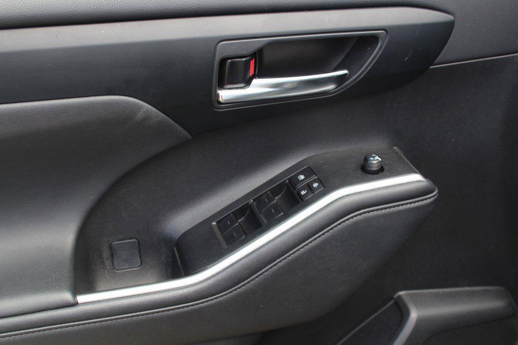 used 2024 Toyota Highlander car, priced at $37,895