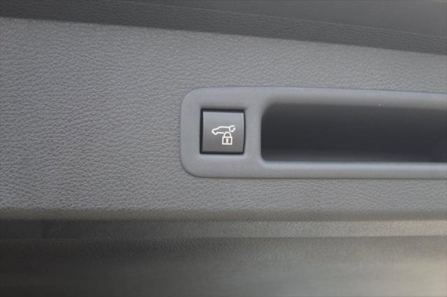 new 2025 Toyota Sienna car, priced at $61,015