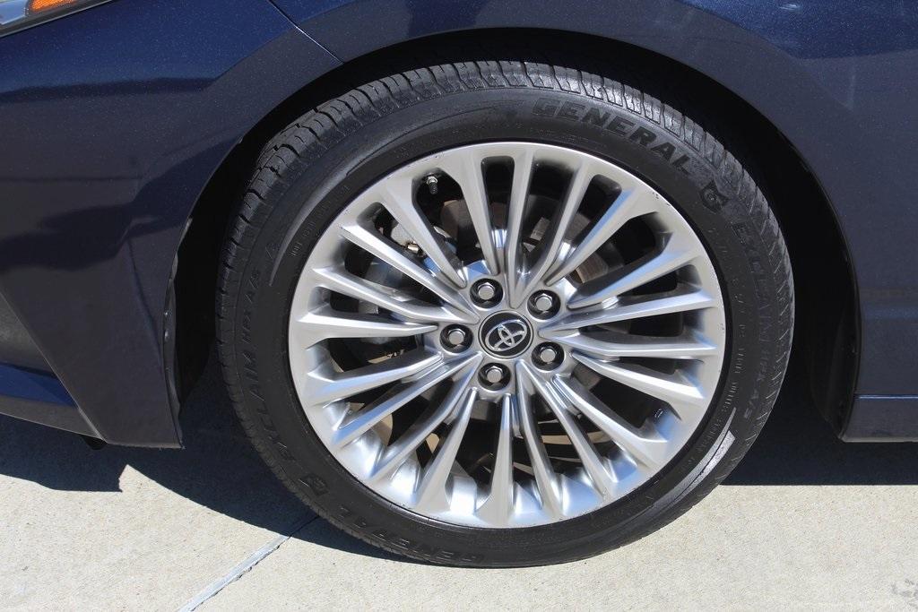 used 2019 Toyota Avalon Hybrid car, priced at $27,999