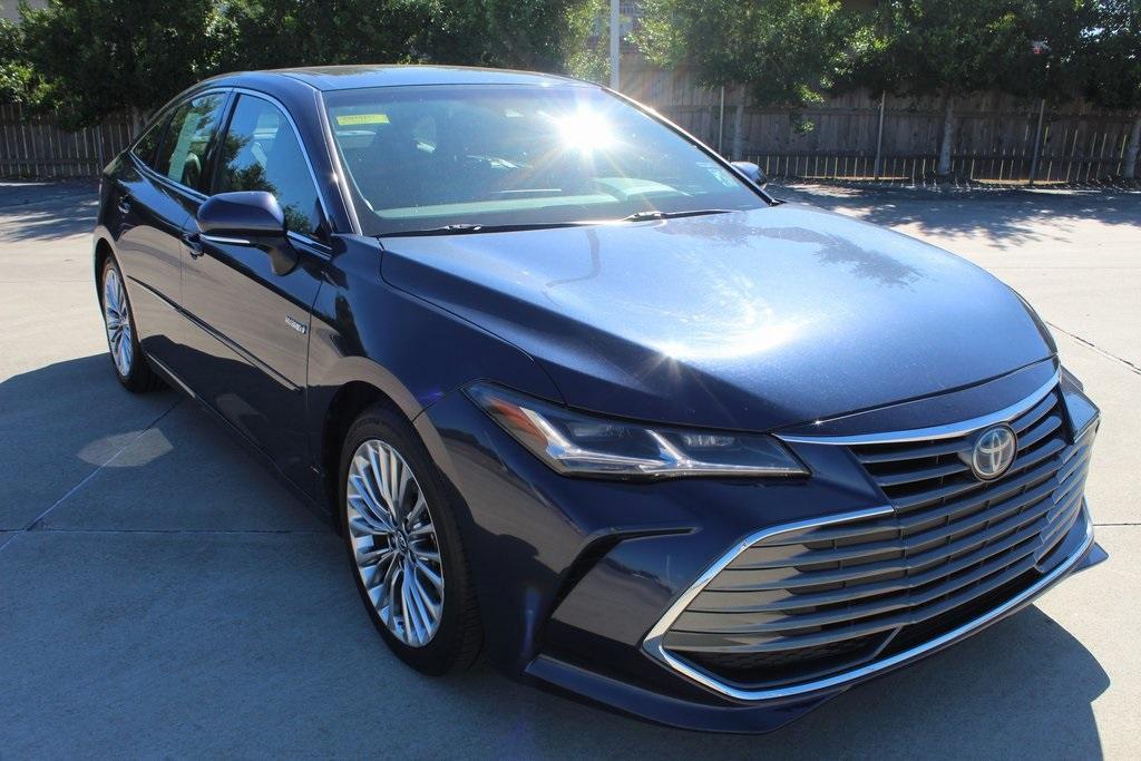 used 2019 Toyota Avalon Hybrid car, priced at $27,999