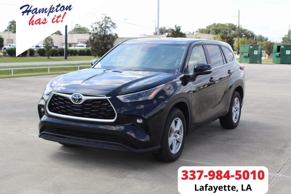 used 2023 Toyota Highlander car, priced at $34,995