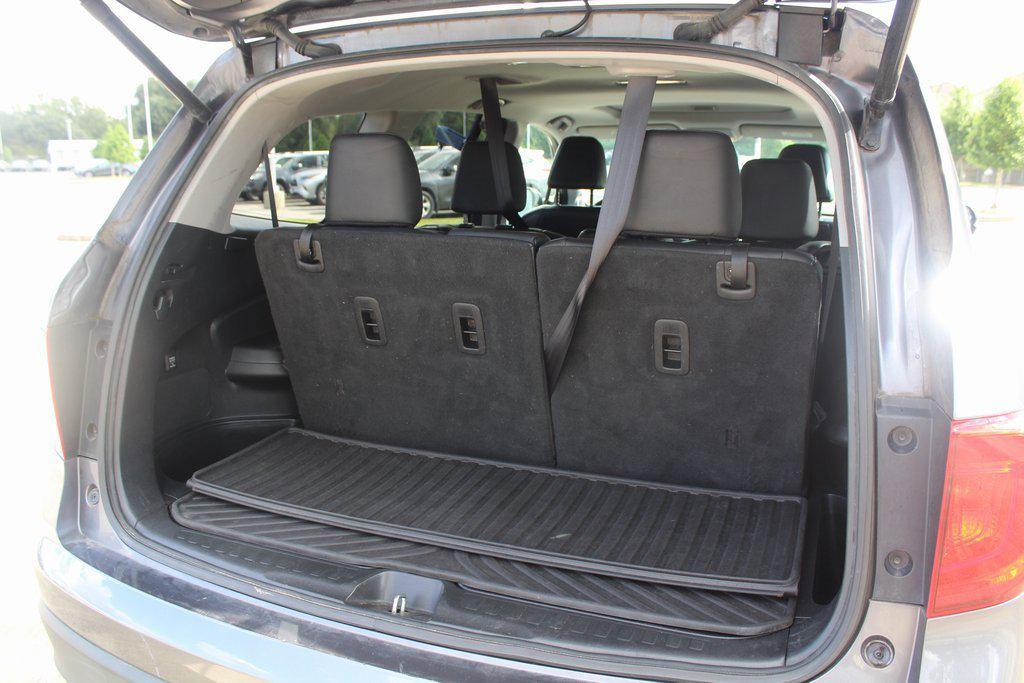 used 2016 Honda Pilot car, priced at $15,995
