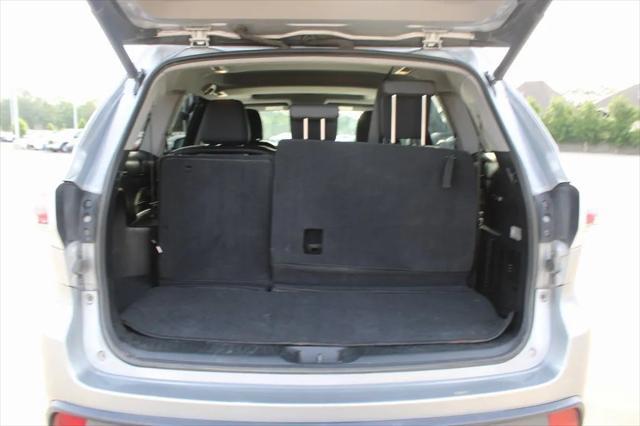used 2015 Toyota Highlander car, priced at $16,900