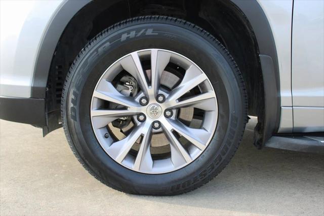 used 2015 Toyota Highlander car, priced at $16,900