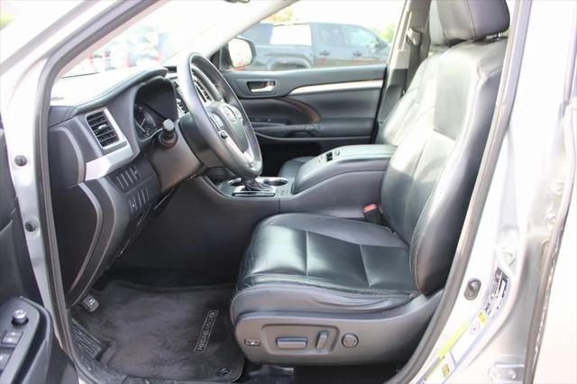 used 2015 Toyota Highlander car, priced at $16,900