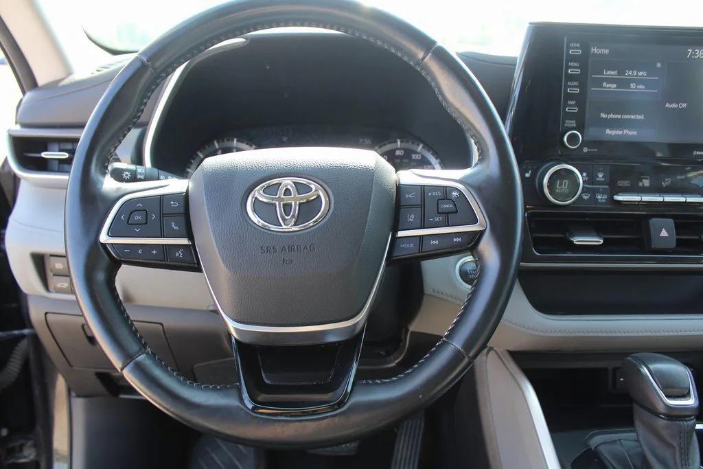 used 2021 Toyota Highlander car, priced at $28,595