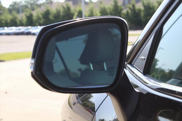 used 2021 Toyota Highlander car, priced at $30,995