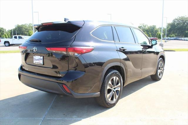 used 2021 Toyota Highlander car, priced at $30,995