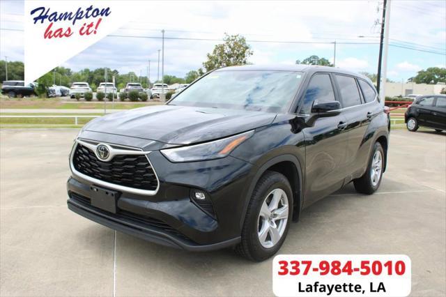 used 2023 Toyota Highlander car, priced at $31,999