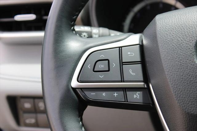 used 2023 Toyota Highlander car, priced at $31,999