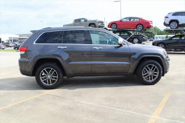 used 2018 Jeep Grand Cherokee car, priced at $15,695
