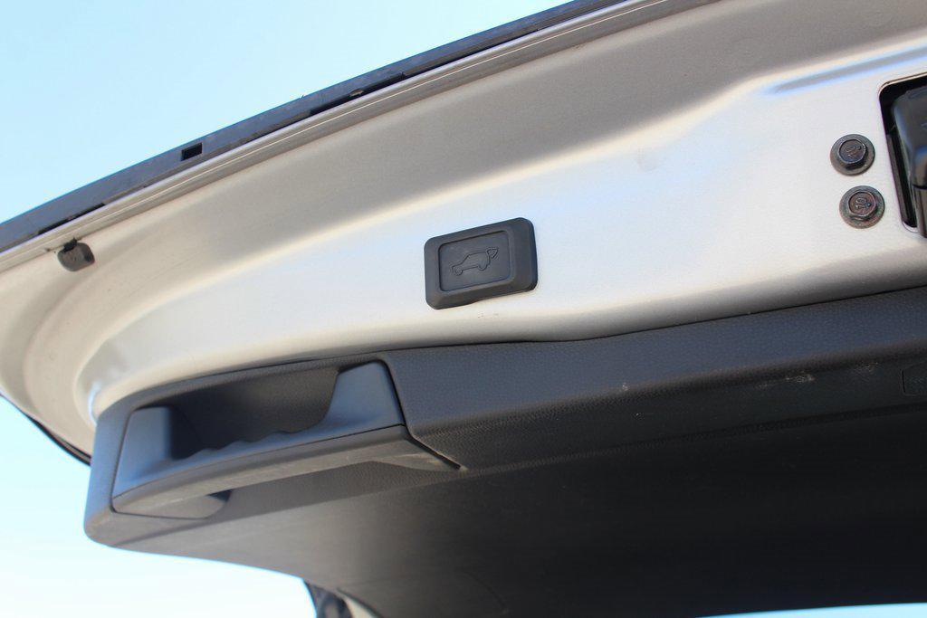 used 2020 Toyota RAV4 car, priced at $25,995