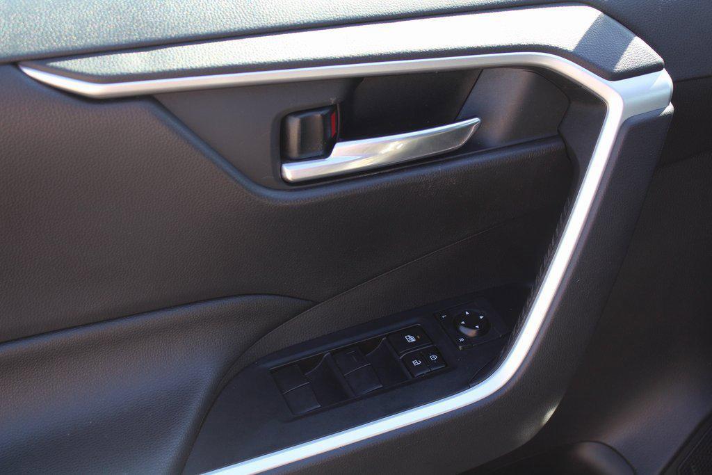 used 2020 Toyota RAV4 car, priced at $25,995