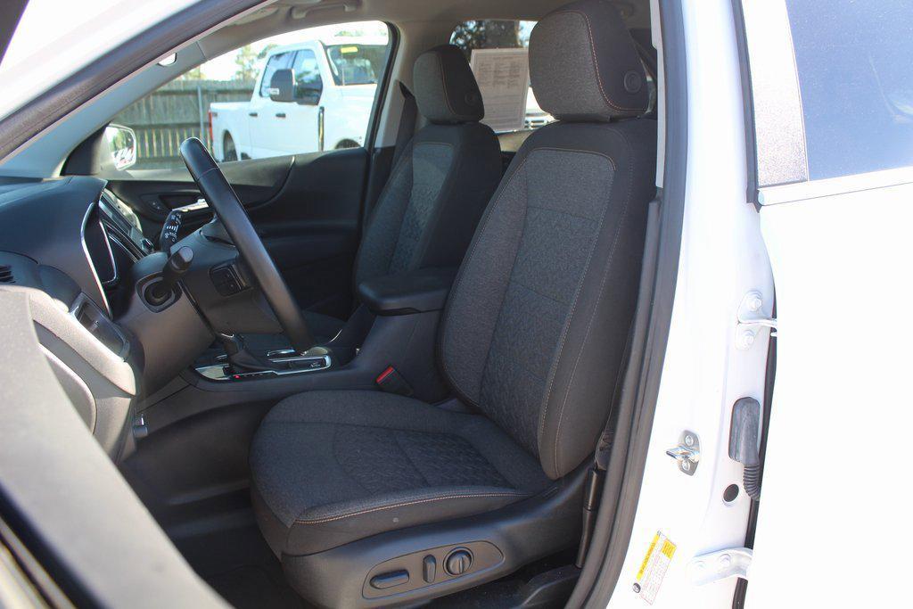 used 2024 Chevrolet Equinox car, priced at $21,995