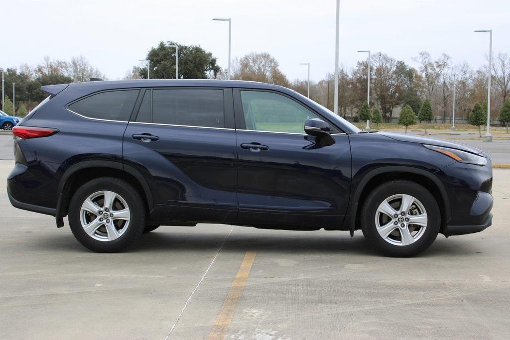 used 2023 Toyota Highlander car, priced at $32,995