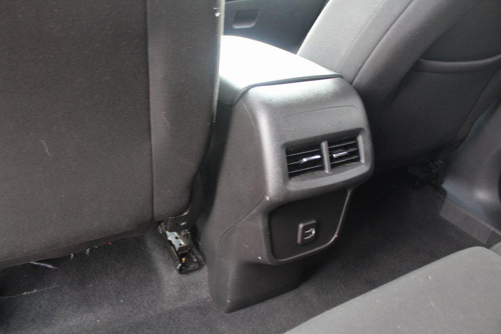 used 2023 Chevrolet Equinox car, priced at $18,995