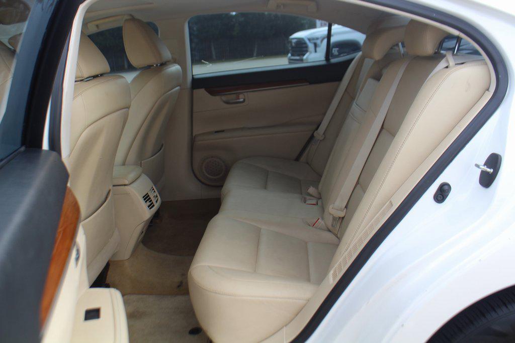 used 2013 Lexus ES 300h car, priced at $7,999