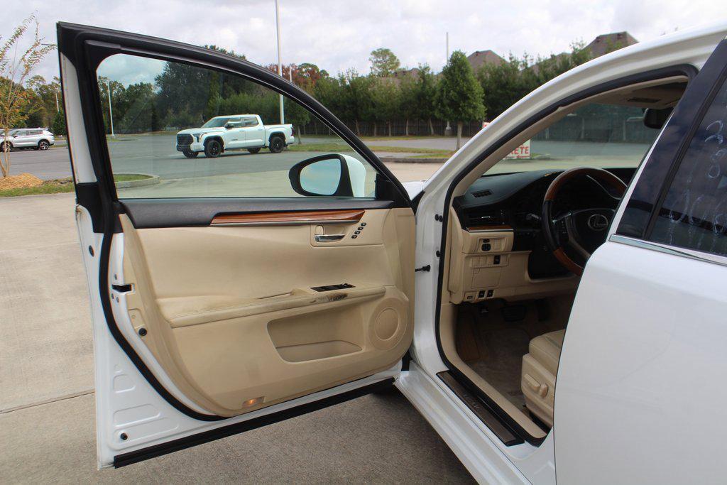 used 2013 Lexus ES 300h car, priced at $7,999