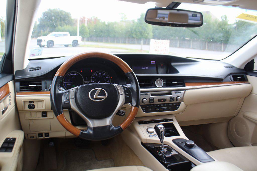 used 2013 Lexus ES 300h car, priced at $7,999