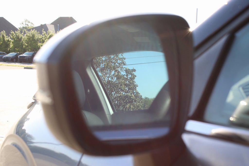 used 2023 Mitsubishi Outlander car, priced at $21,995