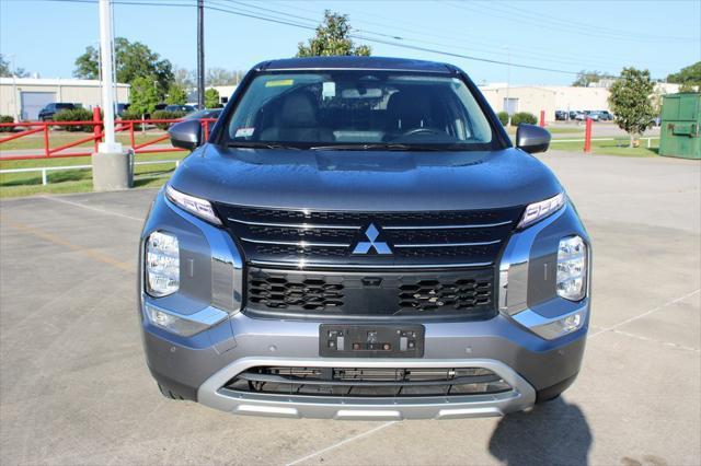 used 2023 Mitsubishi Outlander car, priced at $22,999