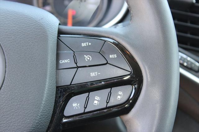 used 2023 Jeep Cherokee car, priced at $24,900