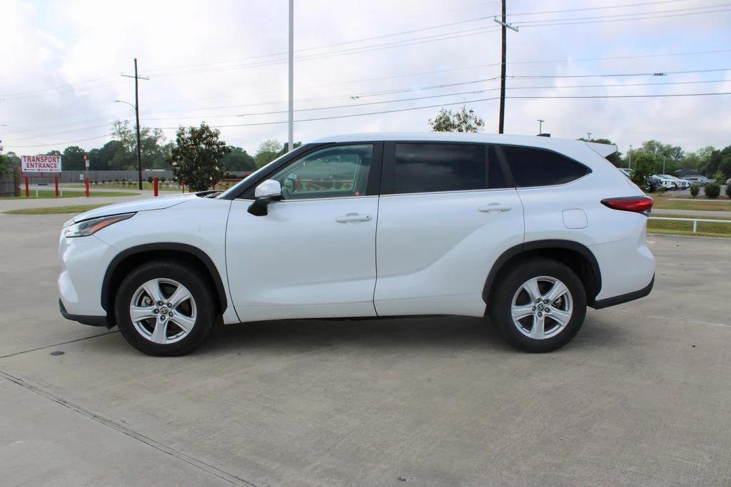 used 2023 Toyota Highlander car, priced at $31,295