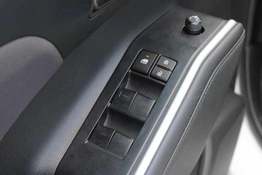 used 2023 Toyota Highlander car, priced at $31,295