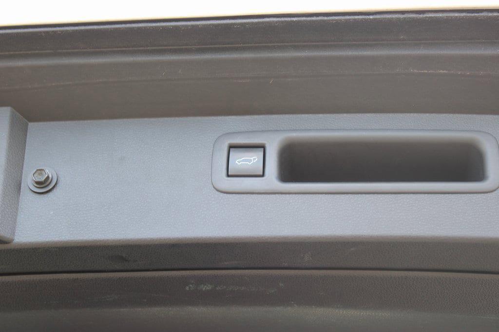 used 2023 Toyota Highlander car, priced at $31,295