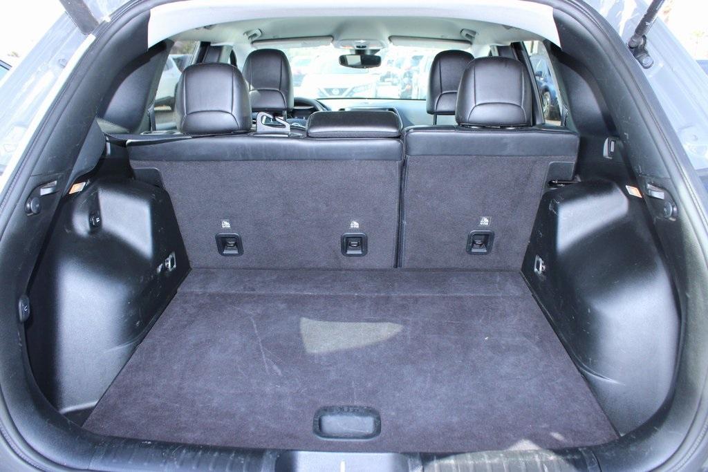 used 2023 Jeep Cherokee car, priced at $22,495