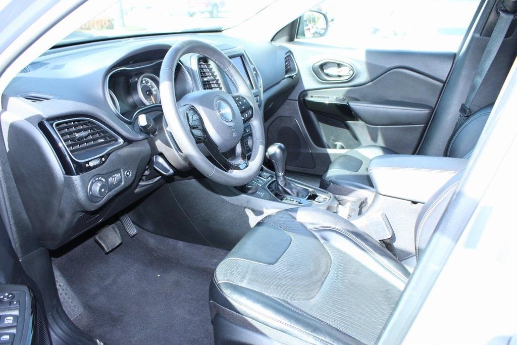 used 2023 Jeep Cherokee car, priced at $22,495