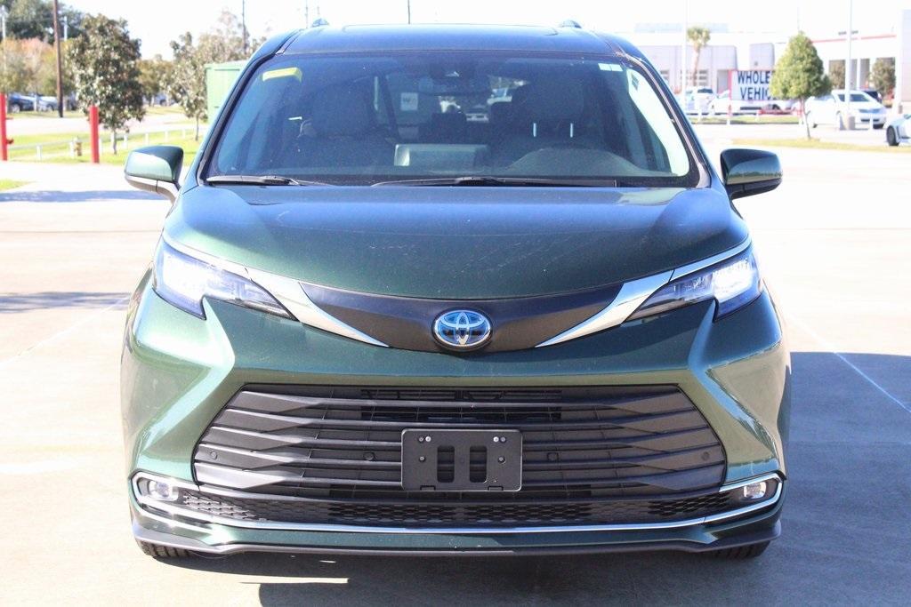 used 2022 Toyota Sienna car, priced at $41,995