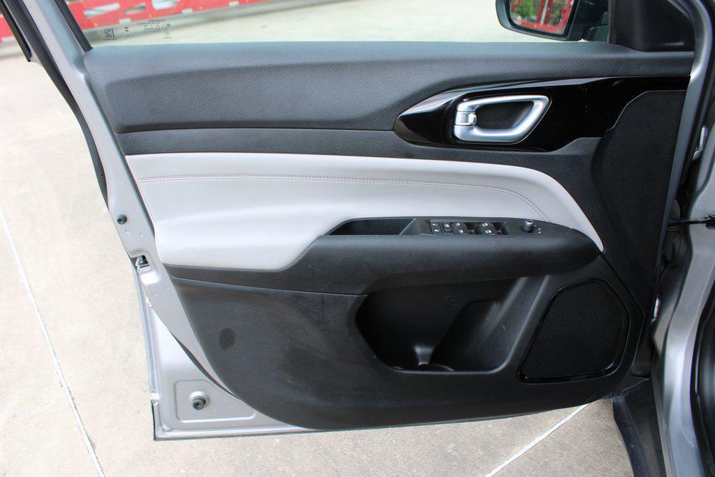 used 2023 Jeep Compass car, priced at $22,475
